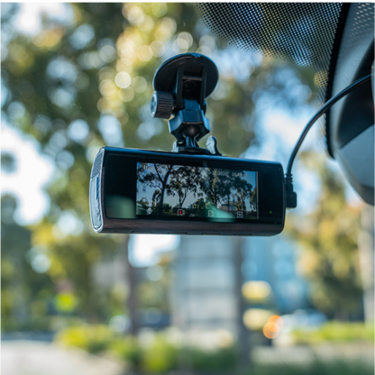 4K Ultra-HD Dash Camera with 3.2” IPS Screen, in-built GPS + WIFI